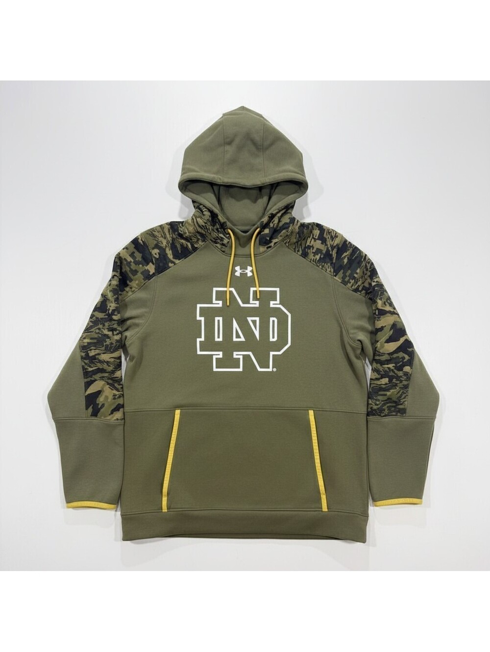 Under Armour Notre Dame Fighting Irish Hoodie Mens M Green Camo Pullover